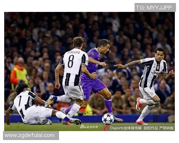 10月27日四川对阵广东的精彩对决回顾与分析 10月27日四川对阵广东的精彩对决回顾与分析