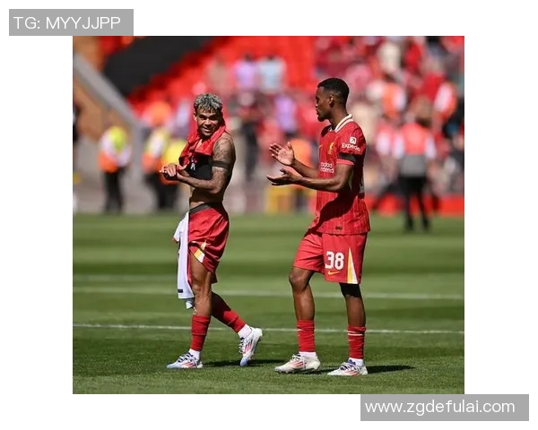 拜仁与利物浦杯赛前瞻两队历史交锋与战术分析全景解读