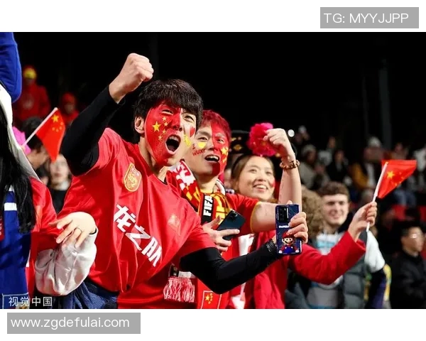 女足世界杯决赛中国队失败，球迷纷纷送花悼念队员们的努力