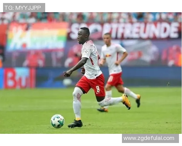 朗斯与尼奥尔历史交锋回顾及两队发展历程分析