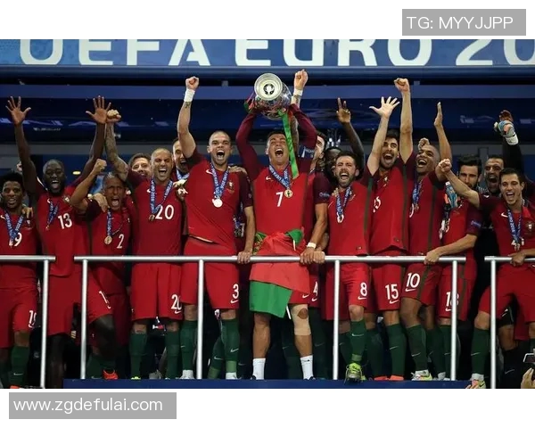 亚运会足球比赛直播精彩瞬间C罗领衔球队争夺荣誉 亚运会足球比赛直播精彩瞬间C罗领衔球队争夺荣誉